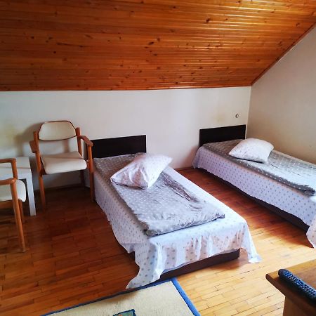 Enjoy Hostel Cluj-Napoca Exteriör bild